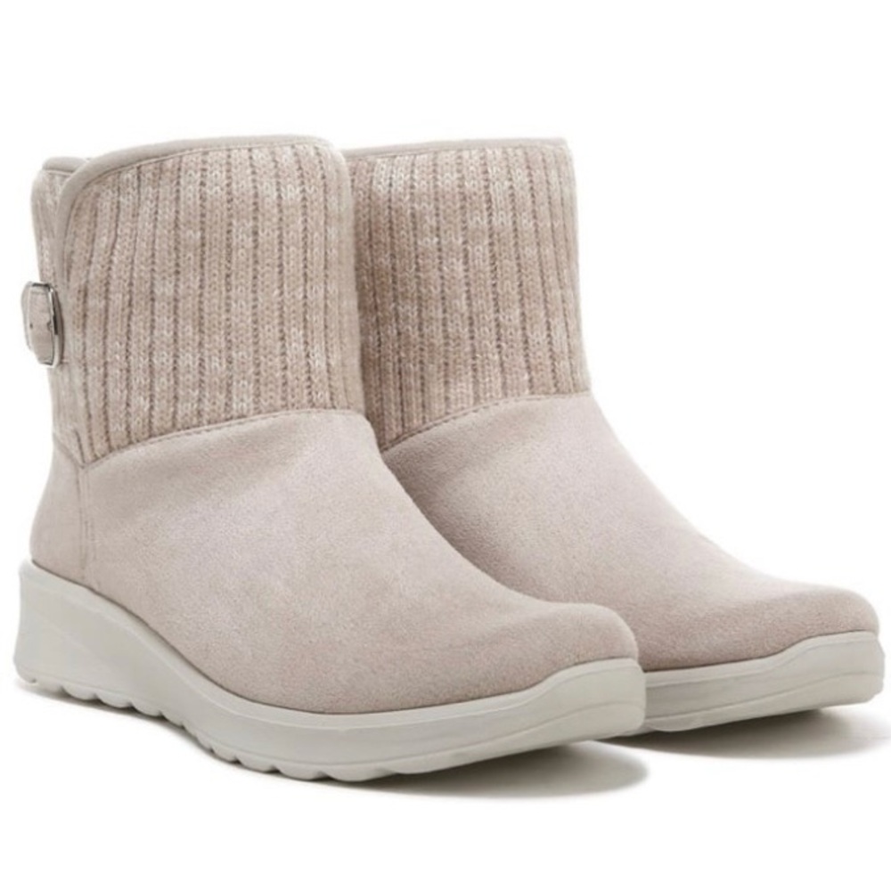 Bzees Gloria Women’s Faux Suede Barley Beige Washable Ankle Boots, Size 6 Wide